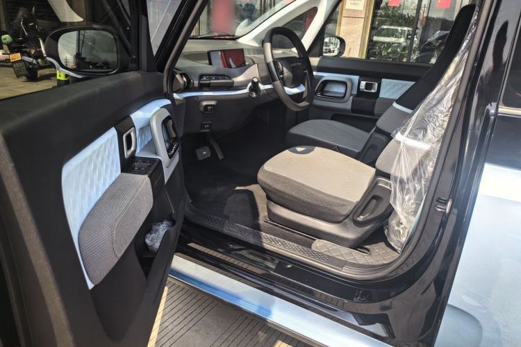 Used Baojun E300 2020 Plus Interstellar Smart Edition

