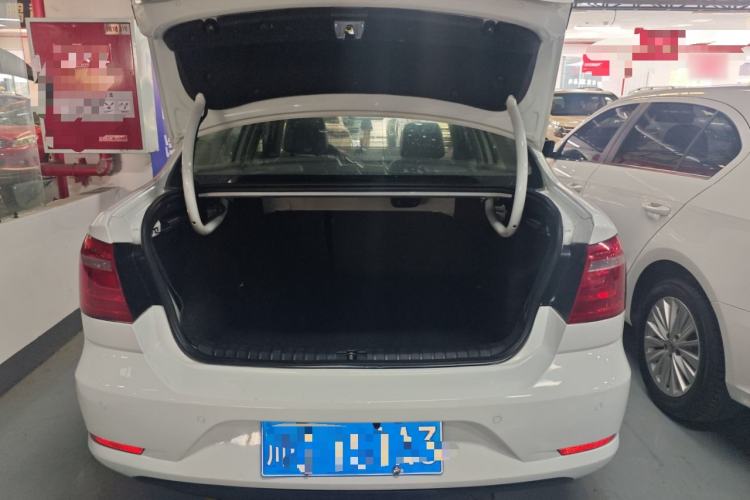 Used Volkswagen Bora 2014 1.6L Manual Comfort Model
