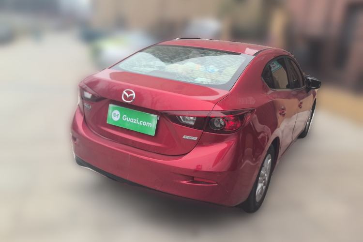 Used Mazda 3 Axela 2014 Sedan 1.5L Automatic Luxury Model
