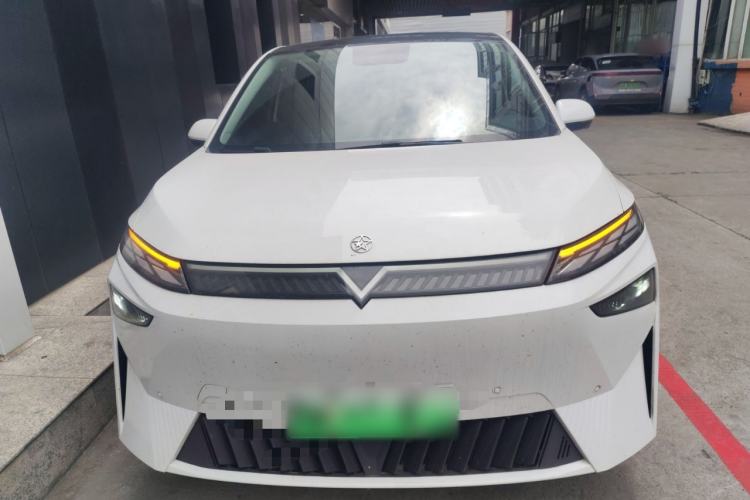 Used Venucia VX6 2023 520 Max Front