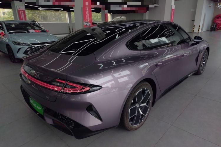 Used Xiaomi Auto SU7 2024 Rear-Drive Long-Range Intelligent Driving Version