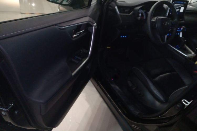 Used Toyota RAV4 2022 2.0L CVT Two-Wheel Drive Fashion Plus Edition
