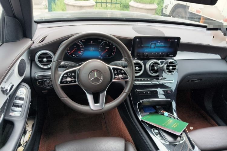 Used Mercedes-Benz GLC 2021 GLC 260 L 4MATIC Dynamic Edition Steering Wheel