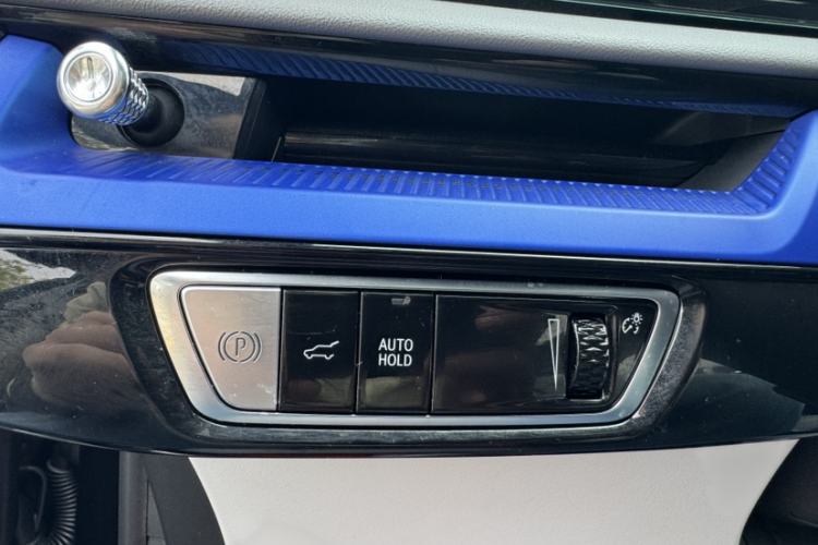 Used Cadillac OPTIQ 2024 Standard Range Version
