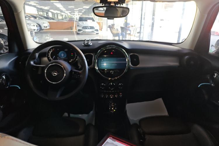 Used MINI MINI 2022 1.5T COOPER Classic Edition Five-Door Version