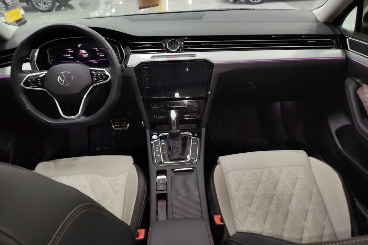 Used Volkswagen Magotan 2023 2 Million Units Commemorative Edition 330TSI DSG Luxury Version