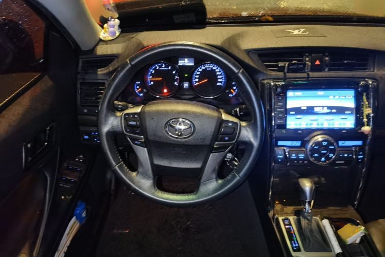 Used Toyota Reiz 2013 2.5V Shangrui Navigation Edition Steering Wheel
