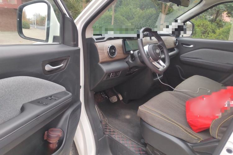 Used Ruichi EC75 2025 Model Passenger Vehicle Smart Driving Ultra-Charging Edition, Pioneer Type I, 52.16 kWh