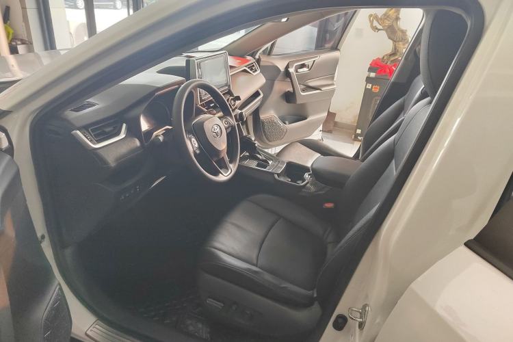 Used Toyota RAV4 2020 2.0L CVT 4x4 Trend Edition
