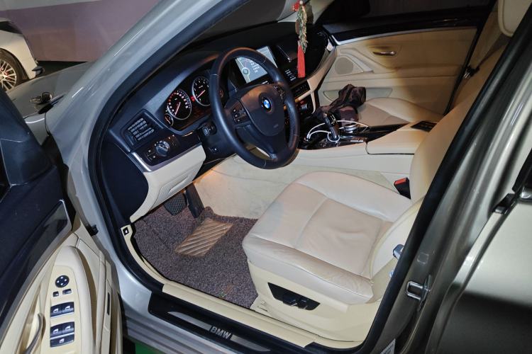 Used BMW 5 Series 2013 520Li Elegant Edition
