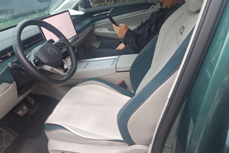 Used Volkswagen ID.7 VIZZION 2024 PRO Model Left Front Seat