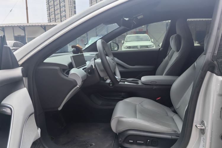 Used Nio ET5T 2023 75 kWh Touring Left Front Seat