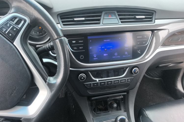 Used Geely Auto Emgrand 2017 Sedan Million Edition 1.3T Manual Top-Grade Version
