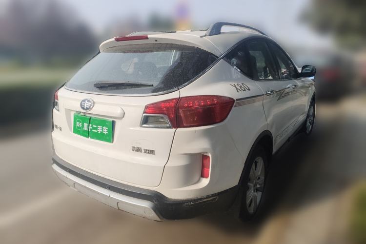 Used Bestune X80 2013 2.0L automatic comfort version
