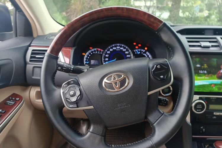 Used Toyota Camry 2012 2.5G Luxury Edition Steering Wheel