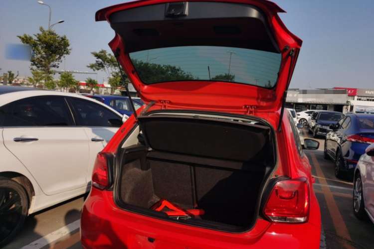 Used Volkswagen Polo 2013 1.6L Automatic Comfort Edition