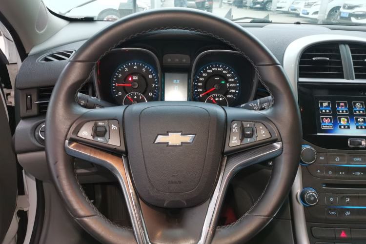 Used Chevrolet Malibu 2014 2.0L Automatic Luxury Edition Steering Wheel
