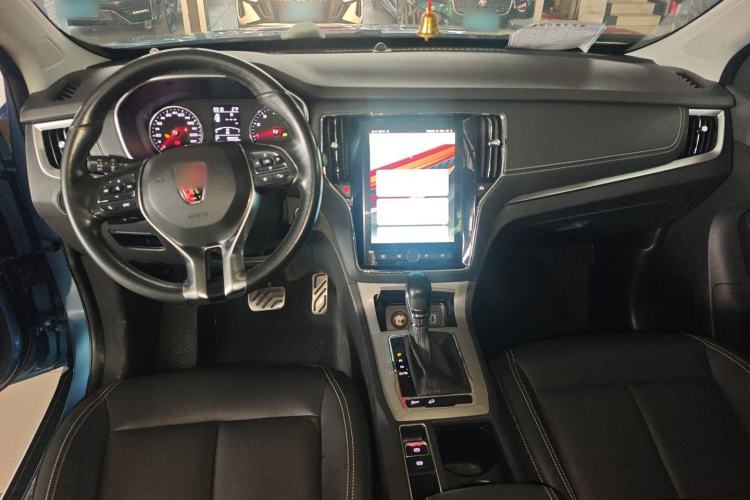 Used Roewe RX5 2016 20T Two-Wheel Drive Automatic Internet Smart Edition Center Console