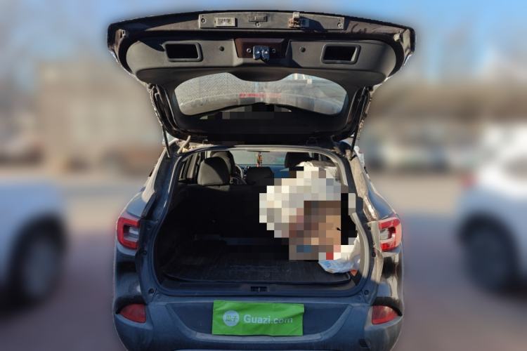 Used Renault Kadjar 2017 2.0L Two-Wheel Drive Fashion Edition Trunk