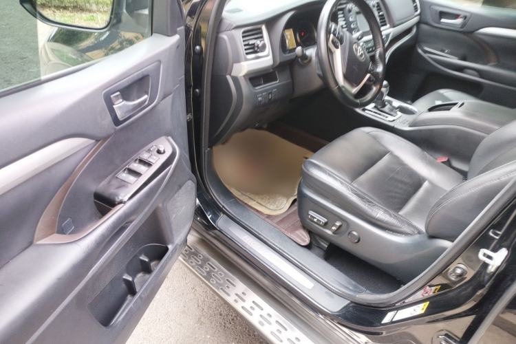 Used Toyota Highlander 2017 2.0T Four-Wheel Drive Luxury Edition 7 Seats