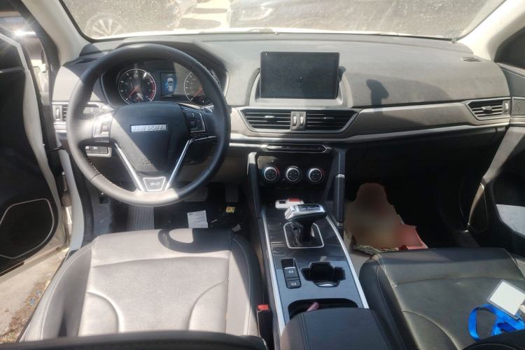 Used Haval H6 2021 Sport Edition 1.5T Automatic Elite Smart Connectivity Model with Hexagonal Grille
