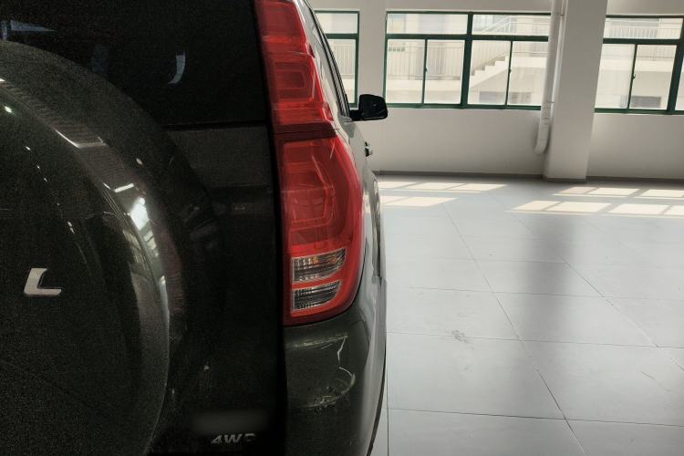 Used Haval H9 2015 2.0T Four-Wheel Drive Standard Model 7 Seats