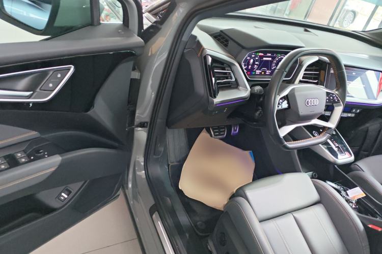 Used Audi Q4 e-tron 2023 40 e-tron Adventure Edition