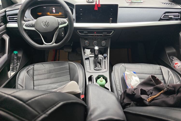 Used Volkswagen Lavida 2023 Revised 1.5L Automatic DeYi Edition Center Console