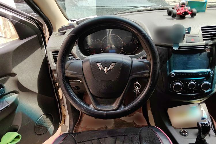 Used Wuling Hongguang 2016 1.5L Restyled S Comfort Version Steering Wheel