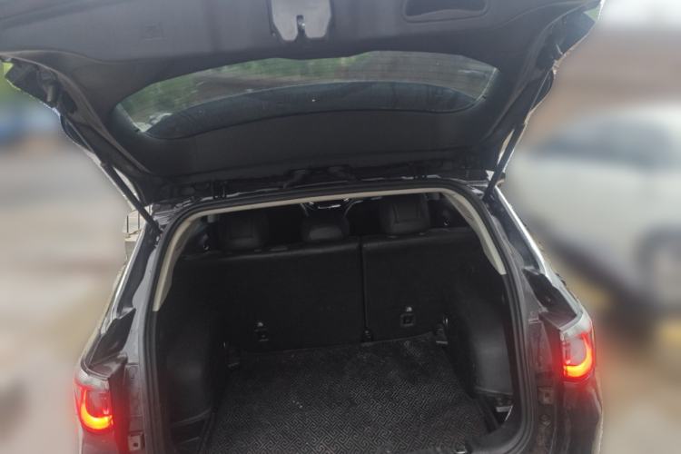 Used Jeep Compass 2019 220T Automatic Family Edition Trunk