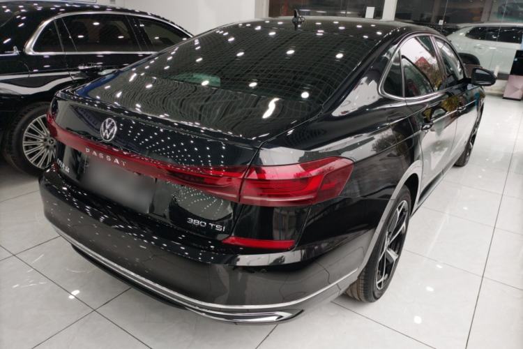 Used Volkswagen Passat 2024 380TSI Starry Dragon Edition
