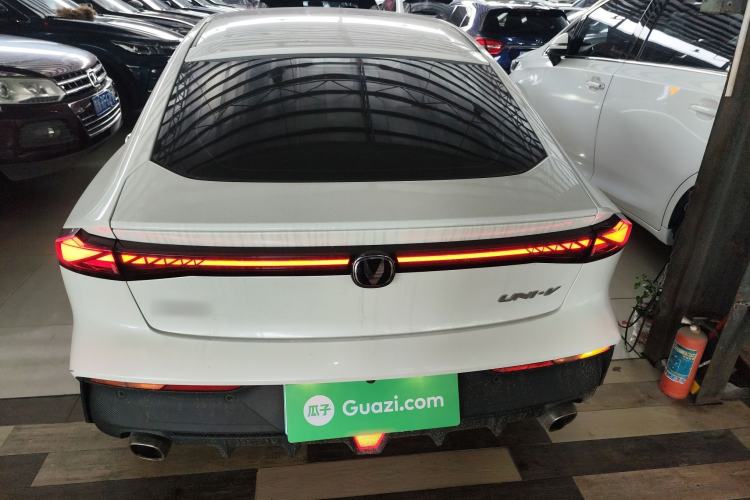 Used CHANGAN UNI-V 2022 1.5T Prestige Version Rear