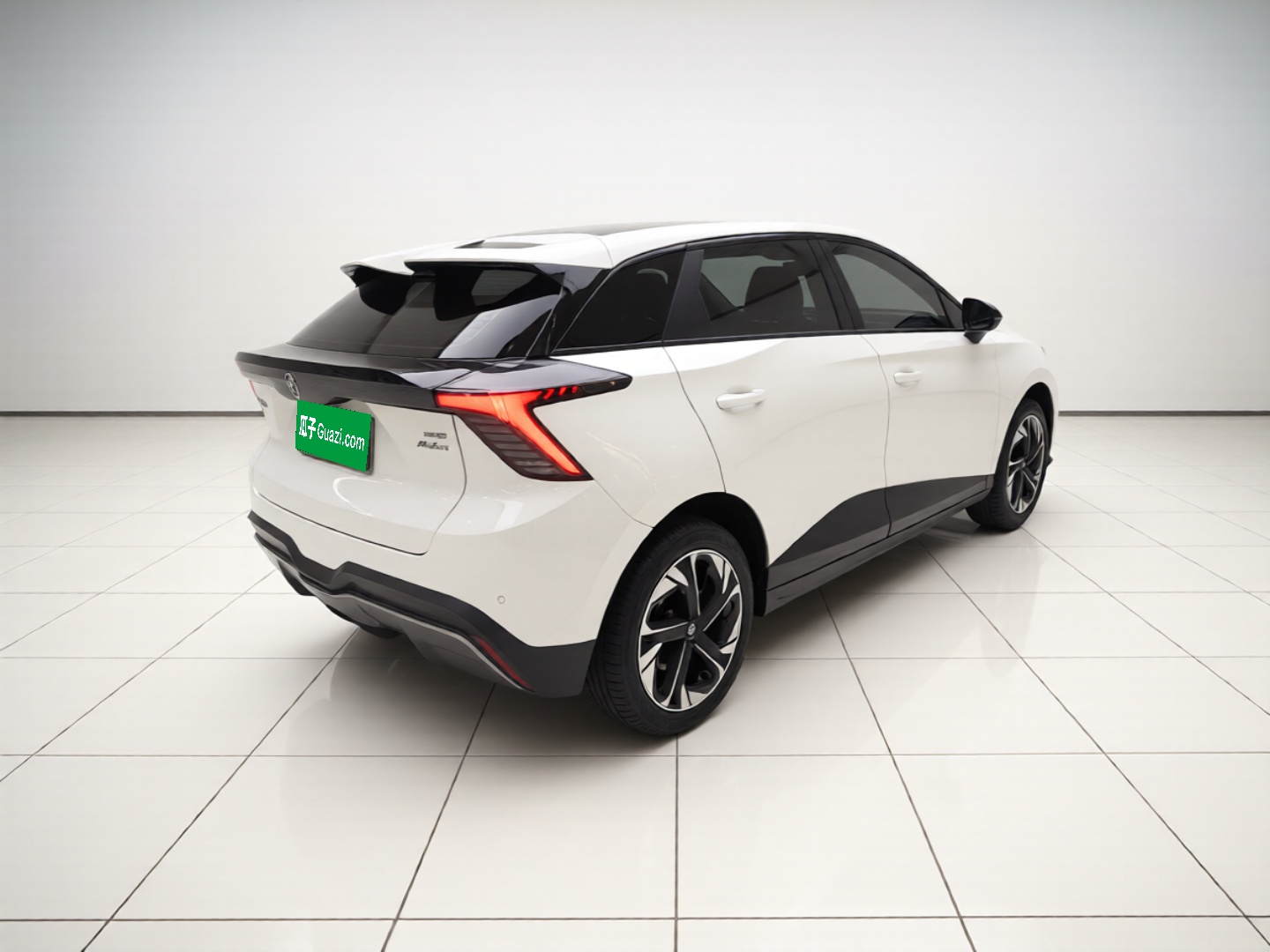 MG 4 EV 2022 425 km Luxury Edition — снимка 6
