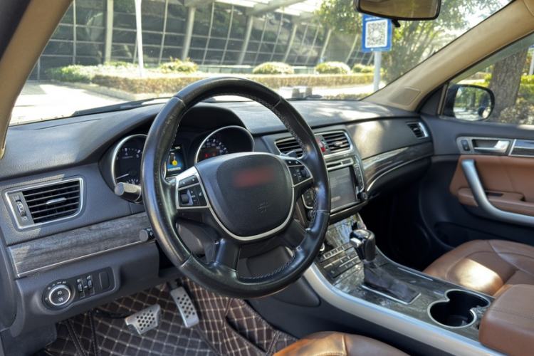 Used Haval H8 2015 2.0T Two-Wheel-Drive Standard Version
