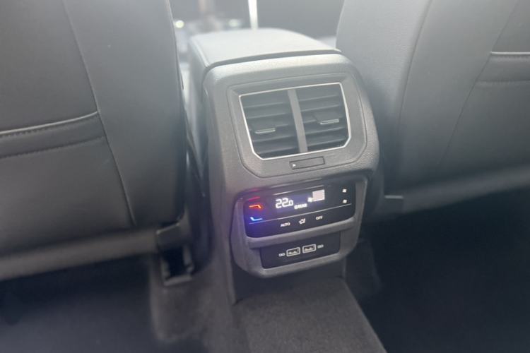 Used Volkswagen Tayron 2021 330TSI Two-Wheel Drive Luxury Connected Version Plus
