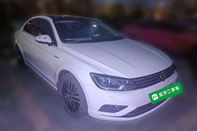 Used Volkswagen Lamando 2017 280TSI DSG Luxury Edition
