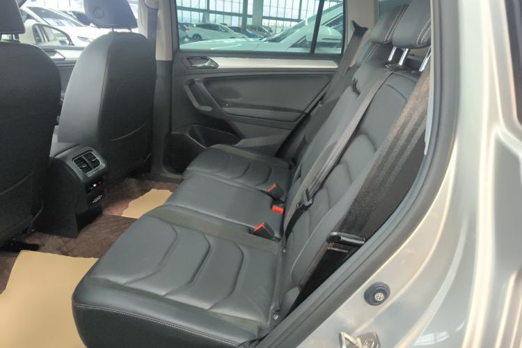 Used Volkswagen Tiguan L 2019 Updated Version 330TSI Automatic Two-Wheel Drive Panoramic Comfort Edition China VI Standard
