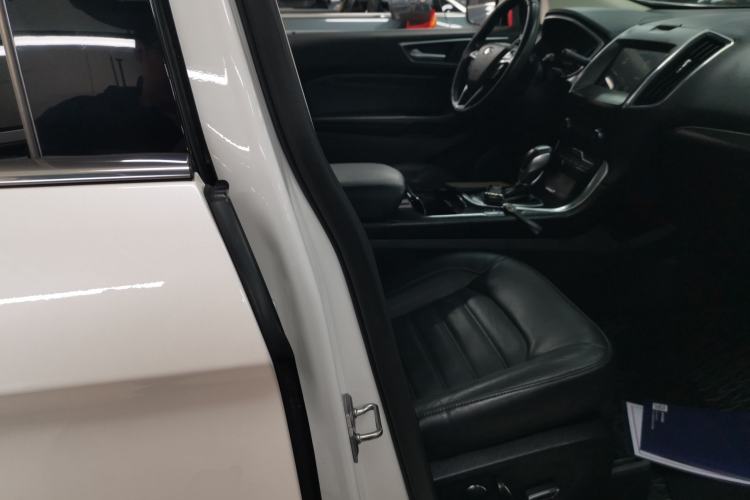 Used Ford Edge 2018 EcoBoost 245 Two-Wheel-Drive Titanium 7-Seater China V Standard Right Front Seat