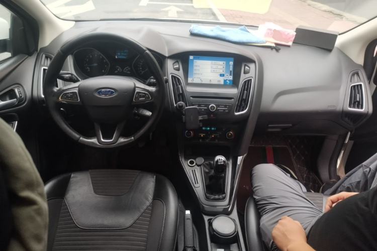 Used Ford Focus 2017 Hatchback 1.6L Manual Fashion Edition SmartDrive Version