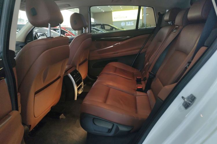 Used BMW 5 Series GT 2017 528i Leading Model Left Rear Seat