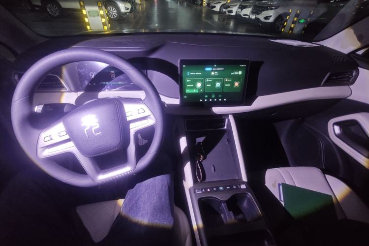 Used BYD Yuan UP 2025 Model 301KM Leading Version