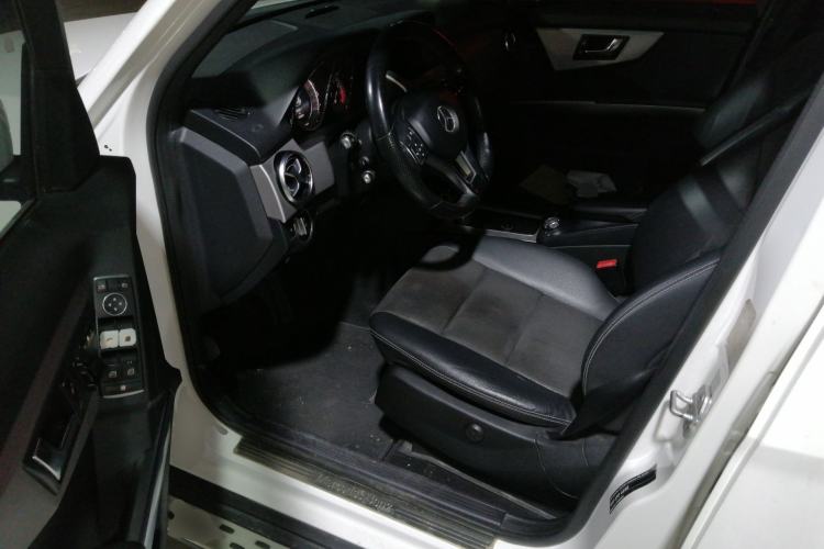 Used Mercedes-Benz GLK-Class 2015 GLK 260 4MATIC Dynamic Edition Ultimate Version
