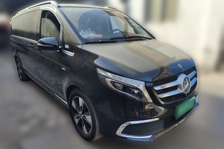 Used Mercedes-Benz V-Class 2021 V 260 L Long Wheelbase Prestige Edition Front Right 45 Deg