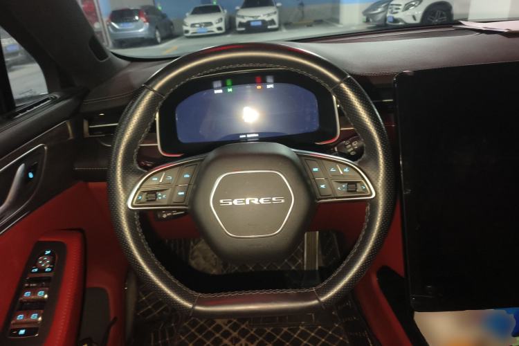 Used SERES SF5 2021 Four-Wheel Drive Freedom Expedition Edition