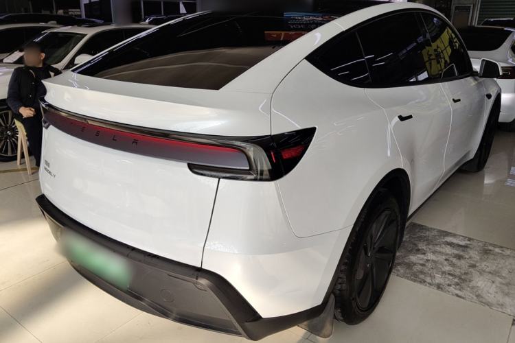 Used Tesla Model Y 2025 Rear-Wheel-Drive Version