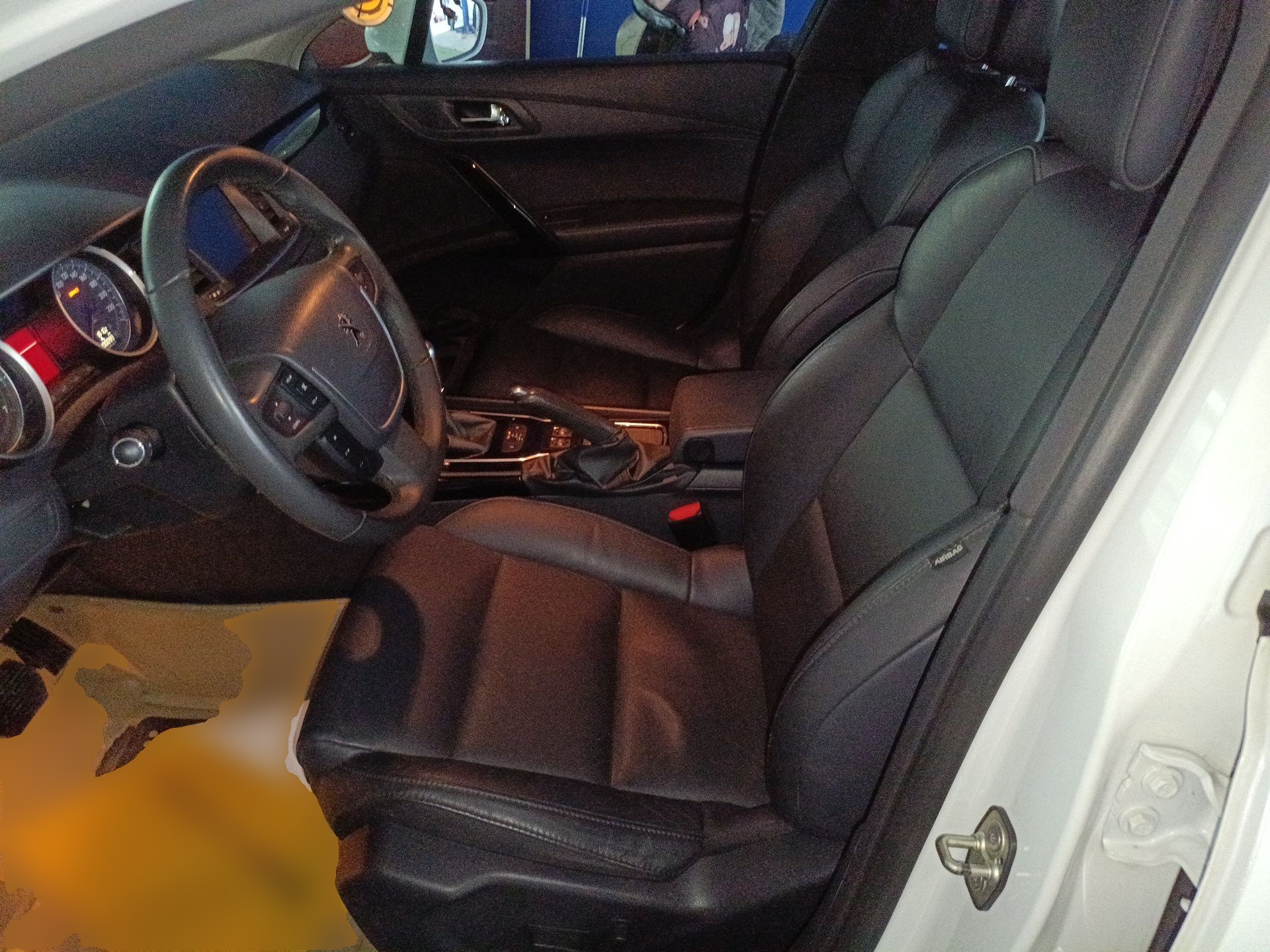 Interior delantero