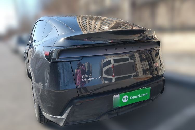 Used Tesla Model Y 2025 Long-Range All-Wheel Drive First Edition
