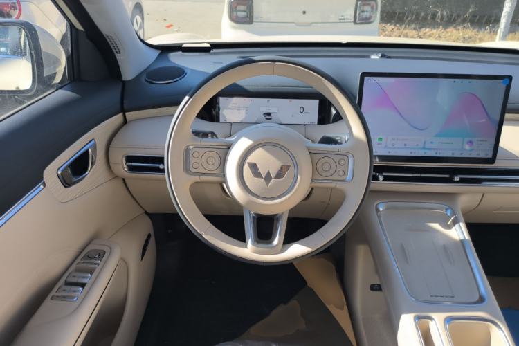 Used Wuling Bingo S 2025 Model 325km Deluxe Edition
