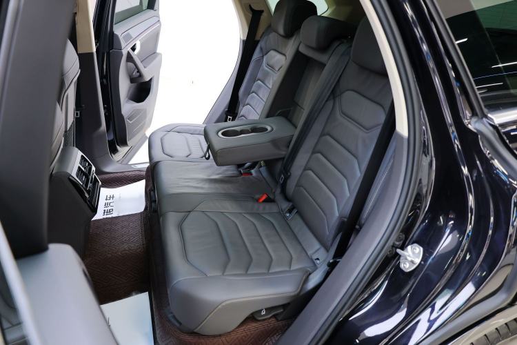 Used Volkswagen Touareg 2019 3.0 TSI RuiFeng Edition China V Standard Interior 9