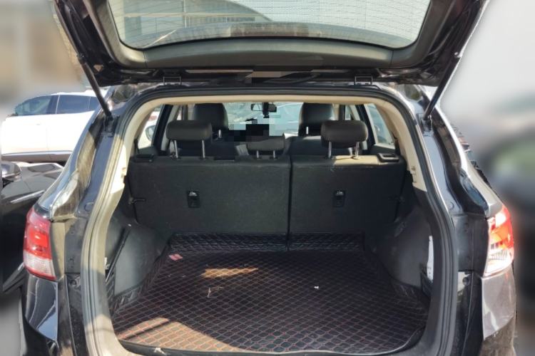 Used Dongfeng Aeolus AX7 2016 2.0L Manual Zhiyi Trim Trunk